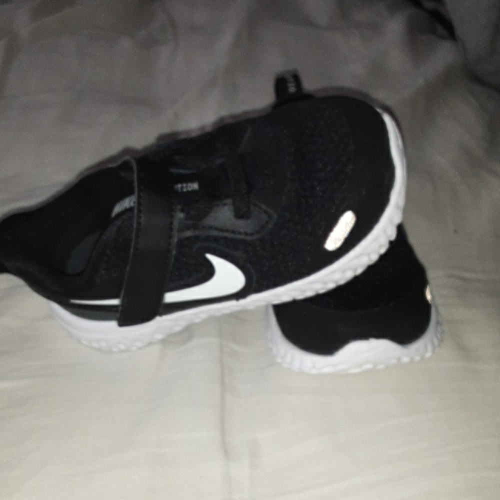 Toddler Nike Revolution